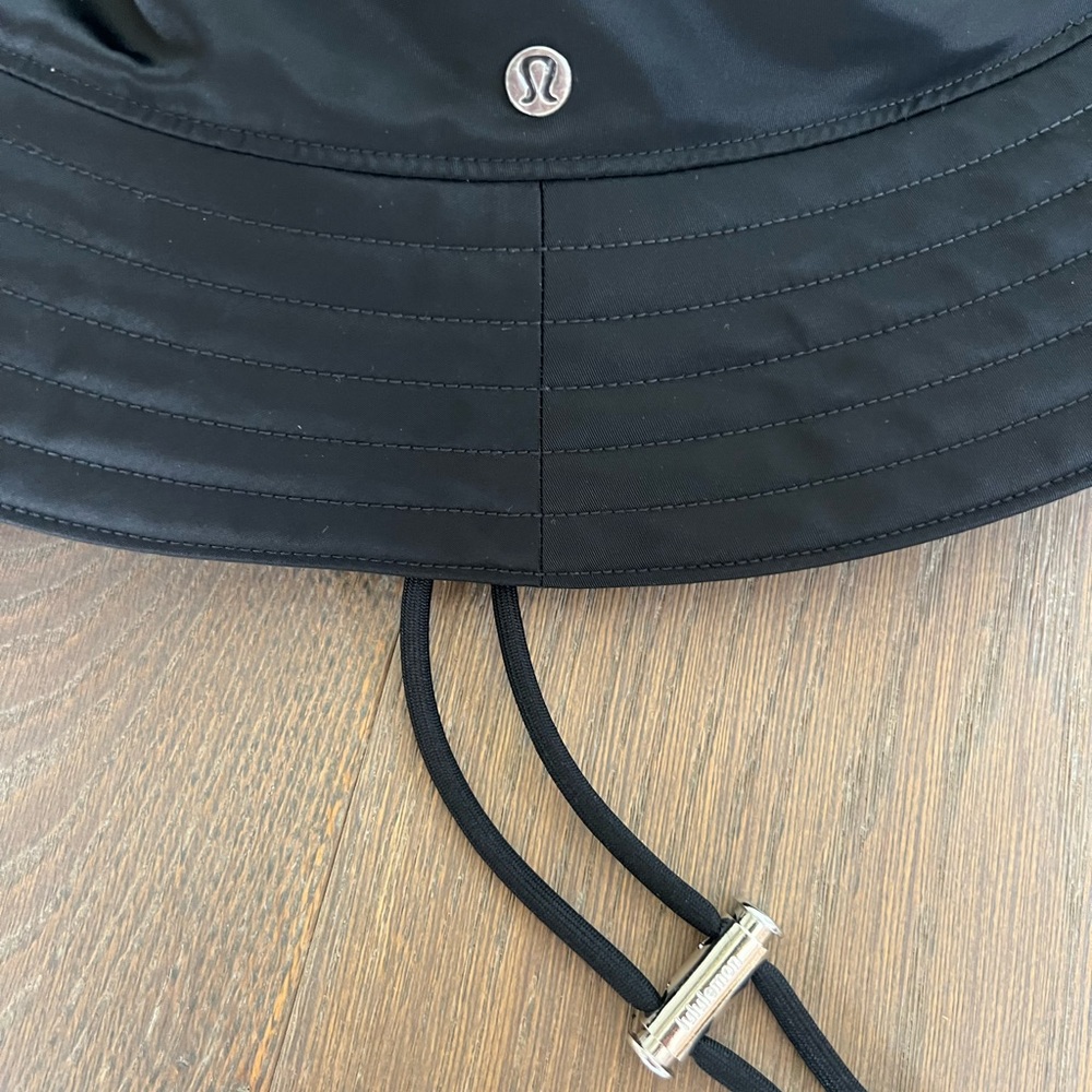 Lululemon Nylon Bucket Hat - Picture 5 of 8